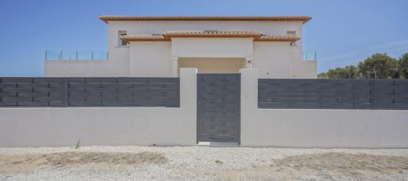 Villa de 4 dormitorios en Alicante, Spain No. 67085 3