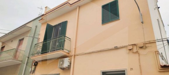 3-Zimmer Wohnung in Bari, Italy, Nr. 31227 2