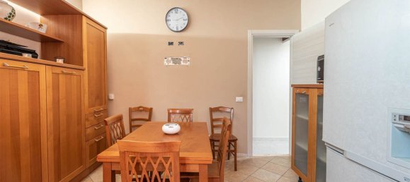 3 rooms Apartment in Palermo, Italy No. 77674 13