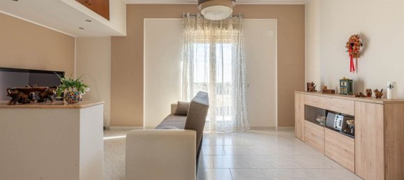 3 rooms Apartment in Palermo, Italy No. 77674 3