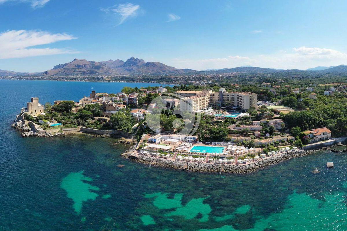 Квартира с 2 комнатами в Санта Флавия, Италия № 130804