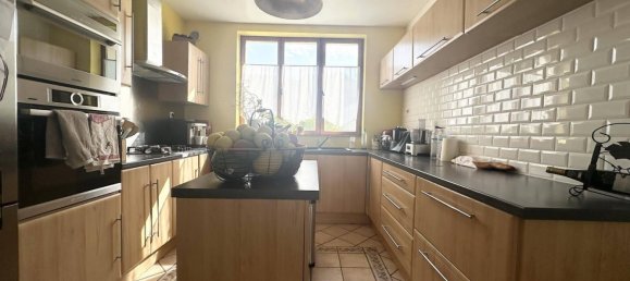 Дом с 6 комнатами в Пинон, Франция № 263571 11