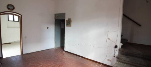 8-Zimmer Haus in Montespertoli, Italy, Nr. 70104 3