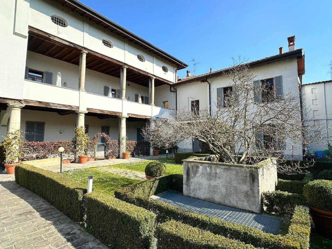 1 bedroom Apartment in Trezzo sull'Adda, Italy No. 24837