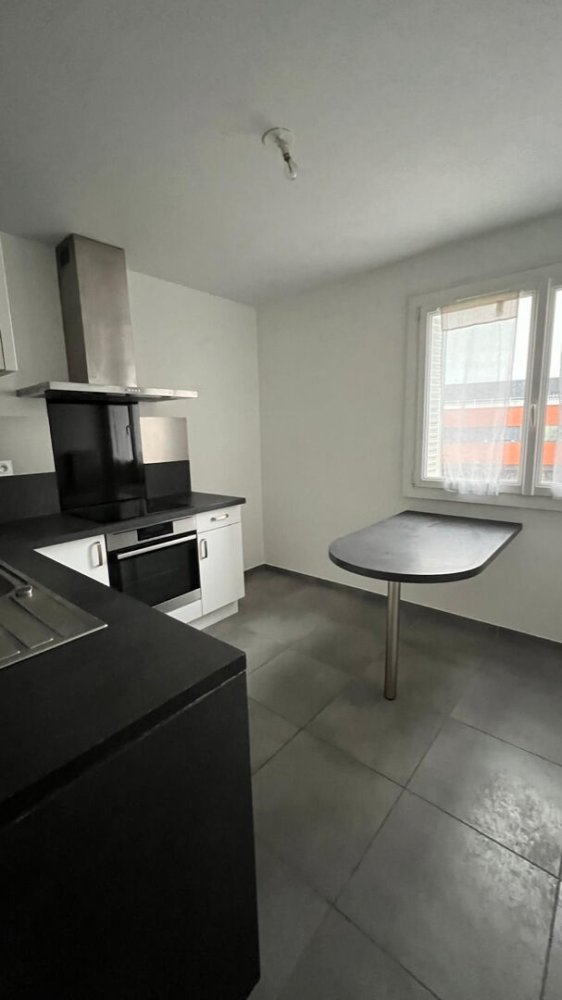 Apartamento T2 em Clermont-Ferrand, France N.º 191071