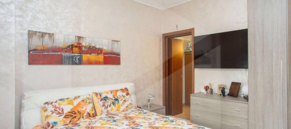 3 rooms Apartment in Milan, Italy No. 241516 8
