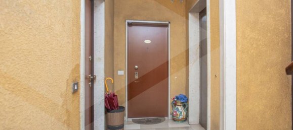 3 rooms Apartment in Milan, Italy No. 241516 20