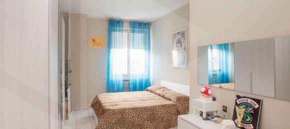 3 rooms Apartment in Milan, Italy No. 241516 10