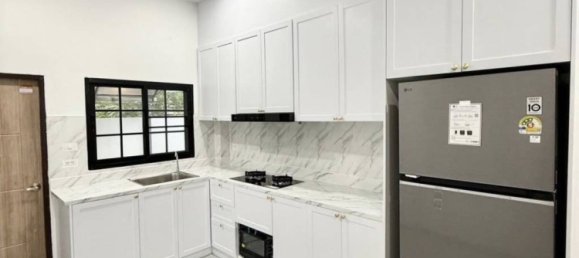 4 bedrooms House in Pattaya, Thailand No. 61795 7