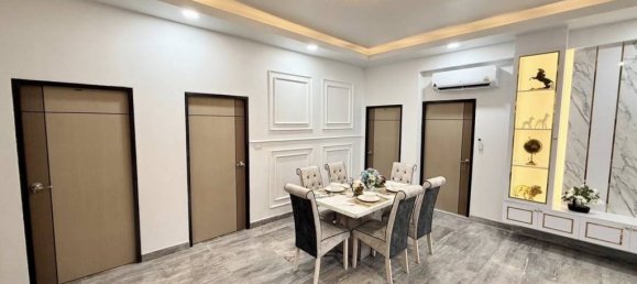 4 bedrooms House in Pattaya, Thailand No. 61795 5