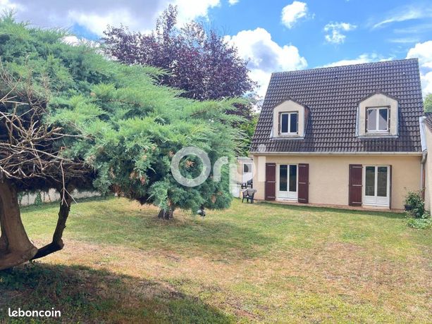 Casa de 3 dormitorios en Limoges, France No. 308597