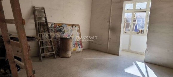 2 Schlafzimmer Maisonette-Wohnung in Hamrun, Malta, Nr. 2097 5