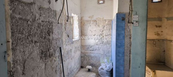 2 Schlafzimmer Maisonette-Wohnung in Hamrun, Malta, Nr. 2097 12