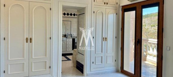 Дом с 4 спальнями в Кальпе, Испания № 157478 16