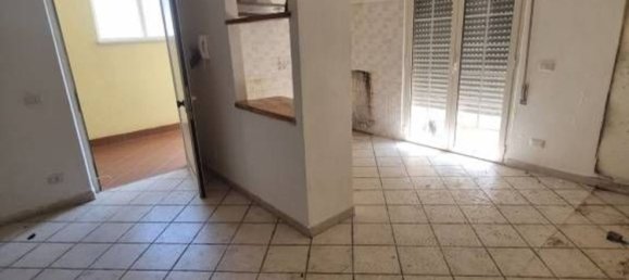 4 rooms Apartment in Latina, Italy No. 202745 2