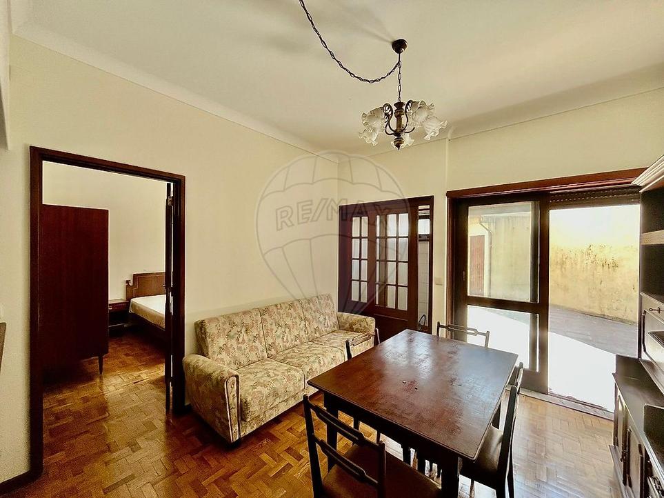 1 bedroom Apartment in Porto, Portugal No. 243947
