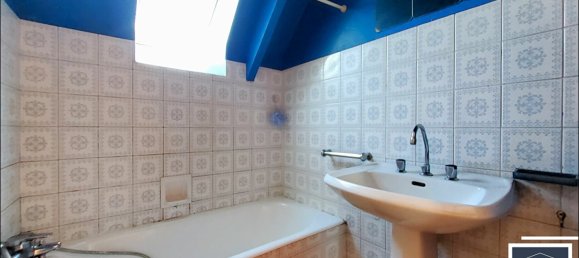 4 bedrooms House in Saint-Gilles, France No. 199273 12