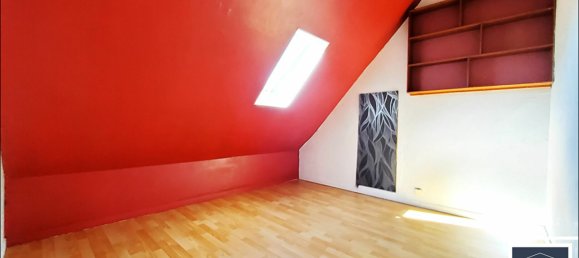 4 bedrooms House in Saint-Gilles, France No. 199273 10