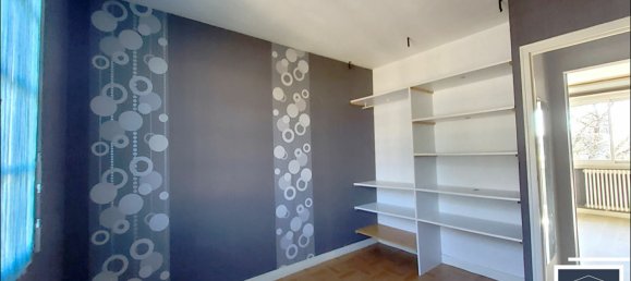 4 bedrooms House in Saint-Gilles, France No. 199273 6