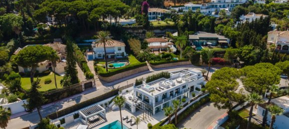 5 bedrooms Villa in Marbella, Spain No. 71512 13