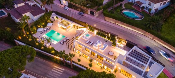 5 bedrooms Villa in Marbella, Spain No. 71512 15