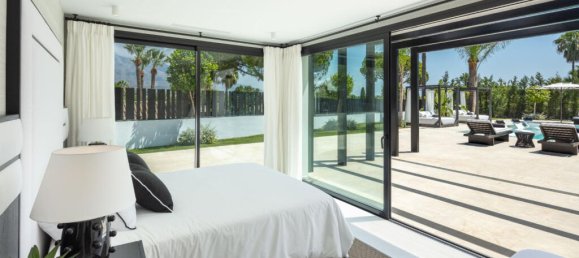 5 bedrooms Villa in Marbella, Spain No. 71512 20