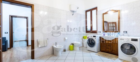 5 rooms House in Selargius, Italy No. 34738 18