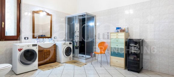 5 rooms House in Selargius, Italy No. 34738 17