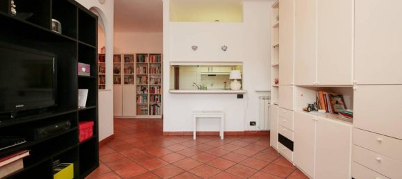 Apartamento de 4 habitaciónes en Genoa, Italy No. 42050 14