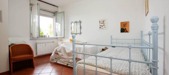 Apartamento de 4 habitaciónes en Genoa, Italy No. 42050 7