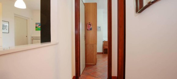 Apartamento de 4 habitaciónes en Genoa, Italy No. 42050 5