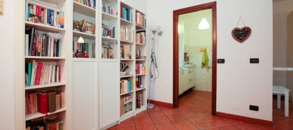 Apartamento de 4 habitaciónes en Genoa, Italy No. 42050 4
