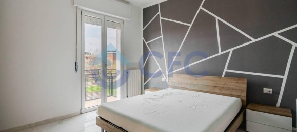 2-salle Appartement à Rozzano, Italy No. 41646 16