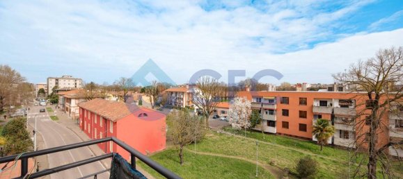 2-salle Appartement à Rozzano, Italy No. 41646 7