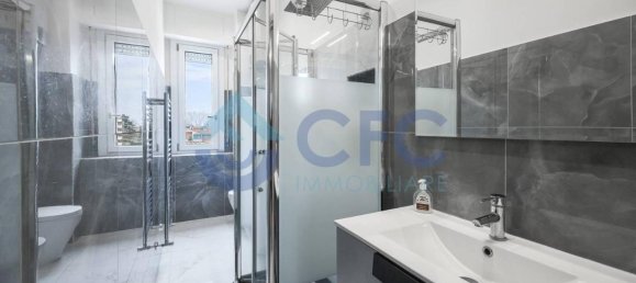 2-salle Appartement à Rozzano, Italy No. 41646 20