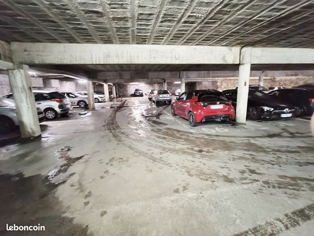 Коммерческая недвижимость 1400м² в Булонь-сюр-Мер, Франция № 81395