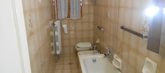 3 bedrooms House in Duronia, Italy No. 253737 4