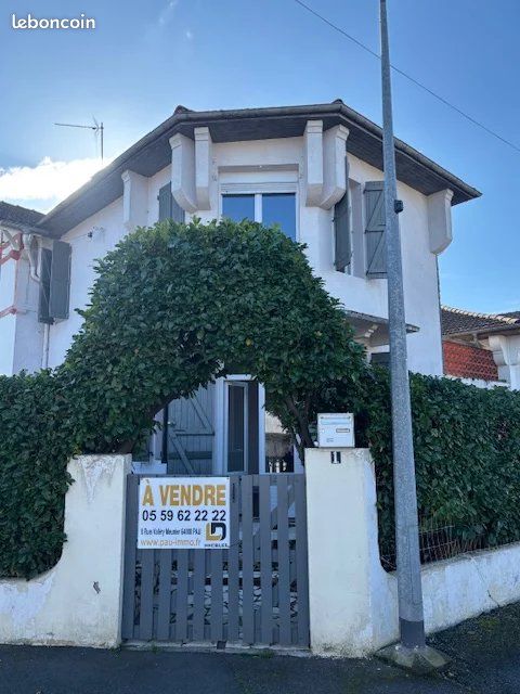 Adosado de 2 dormitorios en Pau, France No. 100158