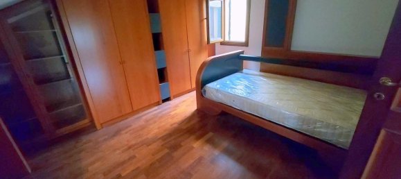 6 rooms Duplex in Padua, Italy No. 31797 13