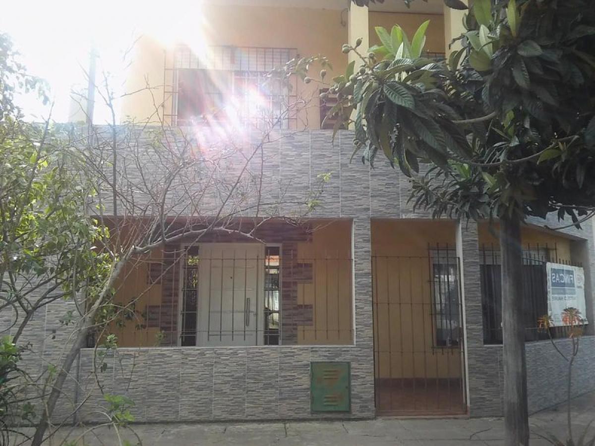 3 Schlafzimmer Haus in Hurlingham, Argentina, Nr. 75588