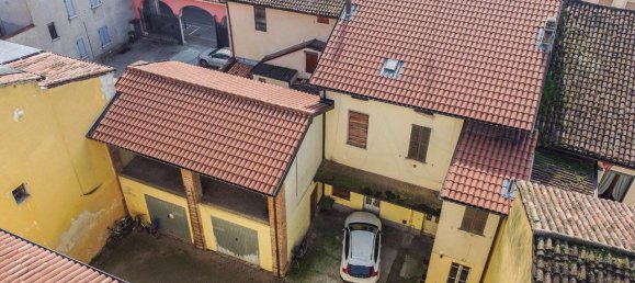 8-Zimmer Haus in Orzinuovi, Italy, Nr. 127066 2