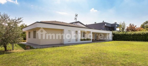 3 غرف نوم فيلا في Masate, Italy رقم 303525 30