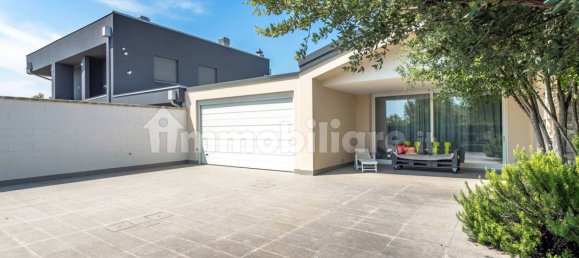 3 غرف نوم فيلا في Masate, Italy رقم 303525 44