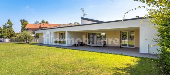 3 غرف نوم فيلا في Masate, Italy رقم 303525 29