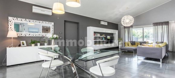 3 غرف نوم فيلا في Masate, Italy رقم 303525 2