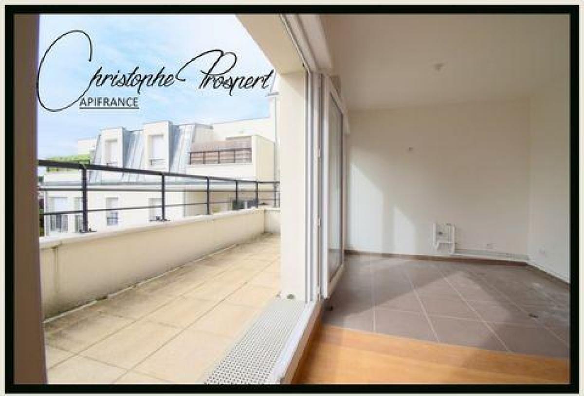 Apartamento com 2 quartos em condomínio em Le Raincy, France N.º 28494