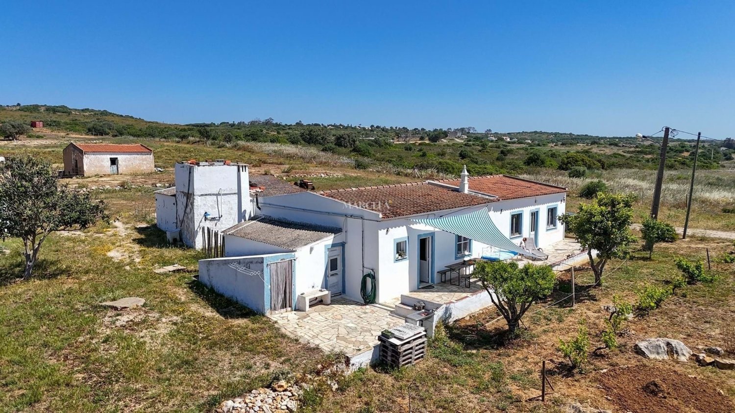  Castillos de 3 dormitorios en Budens, Portugal No. 245381
