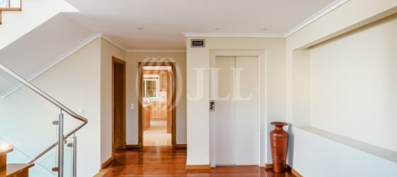 3 bedrooms Villa in Cascais, Portugal No. 138539 9