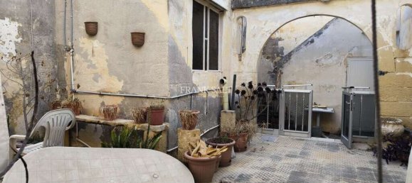 3 bedrooms Farm in Zebbug, Malta No. 2042 5