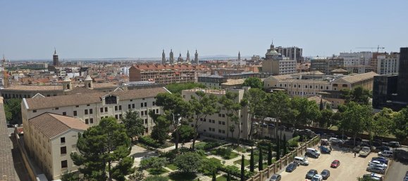 5 bedrooms Apartment in Zaragoza, Spain No. 164416 7